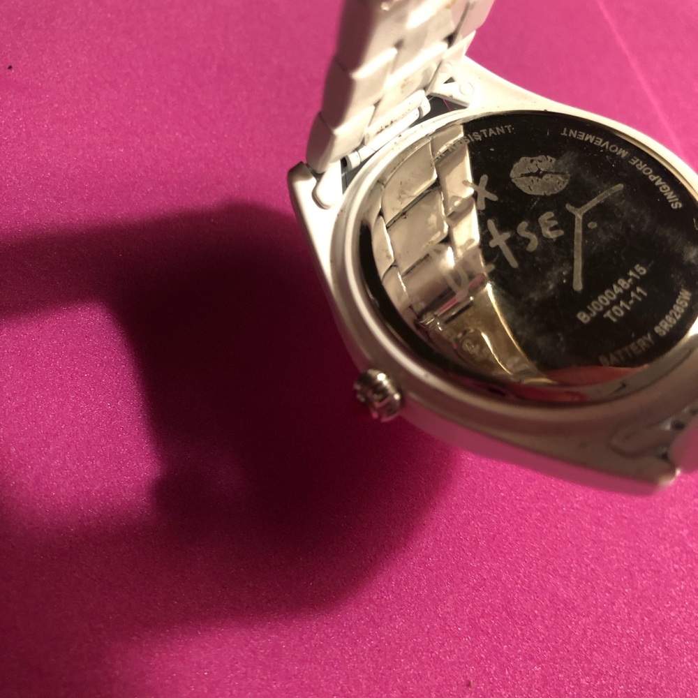 Betsey Johnson Heart with pink crystals watch. - Picture 5 of 9